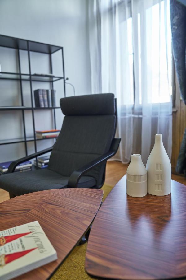 Nanirol Apartment At Gellert Bath Budapest Luaran gambar