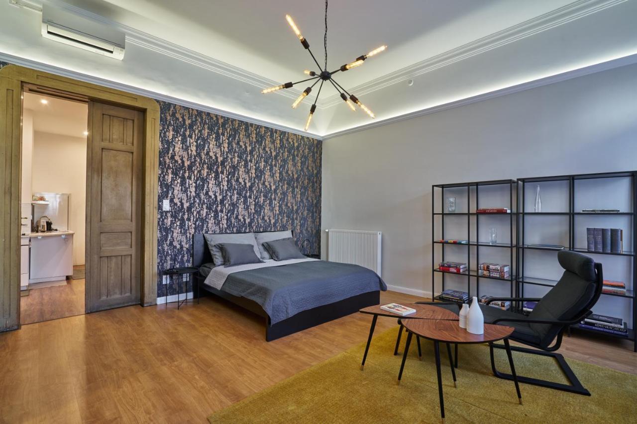 Nanirol Apartment At Gellert Bath Budapest Luaran gambar