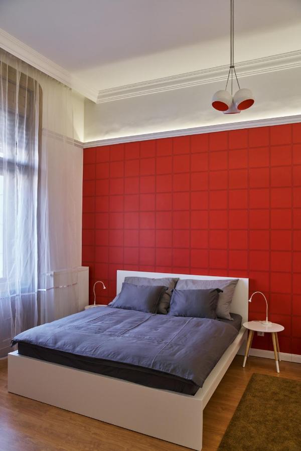 Nanirol Apartment At Gellert Bath Budapest Luaran gambar