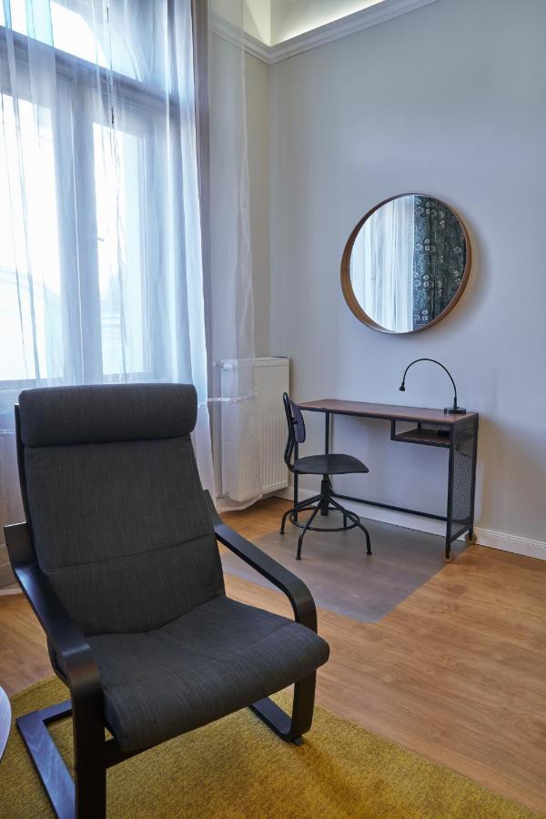 Nanirol Apartment At Gellert Bath Budapest Luaran gambar
