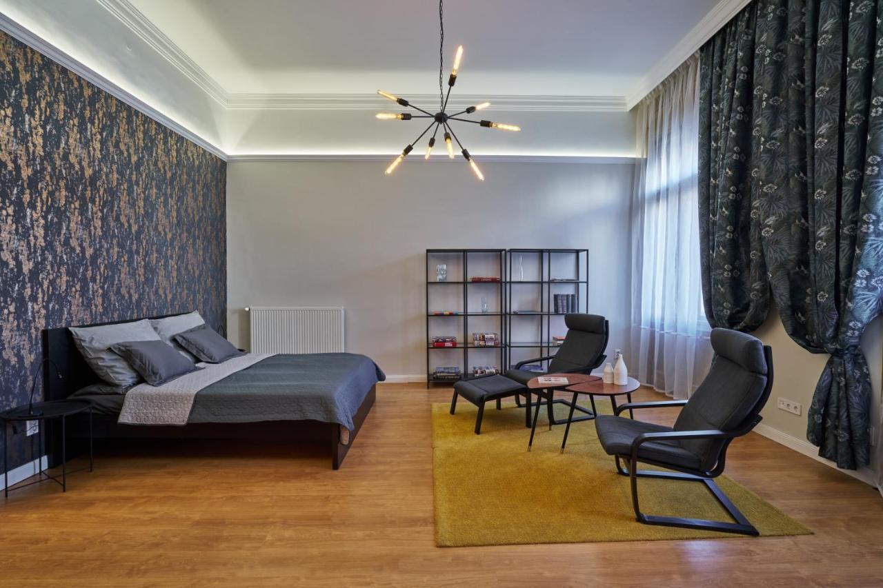 Nanirol Apartment At Gellert Bath Budapest Luaran gambar