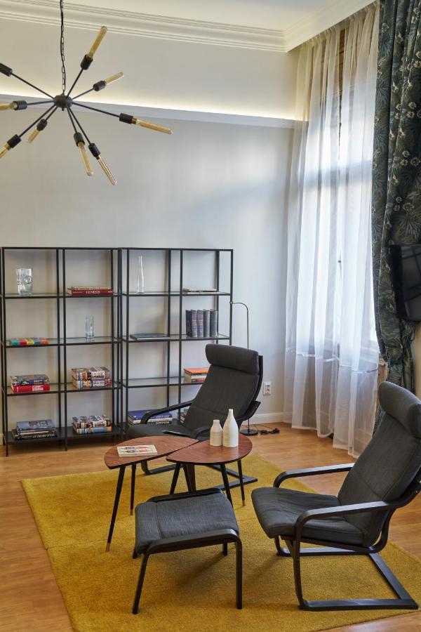 Nanirol Apartment At Gellert Bath Budapest Luaran gambar