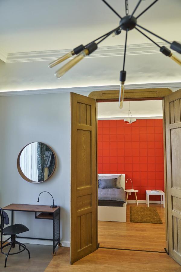 Nanirol Apartment At Gellert Bath Budapest Luaran gambar