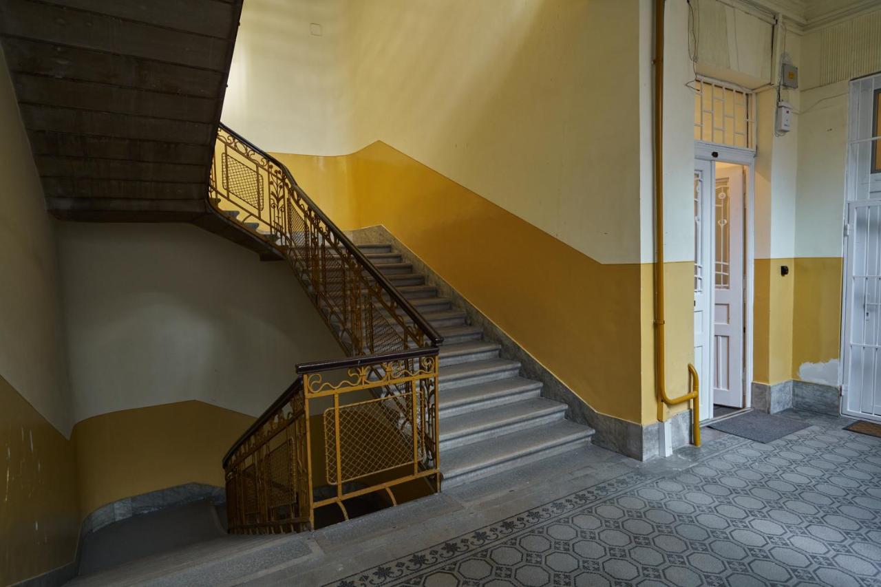 Nanirol Apartment At Gellert Bath Budapest Luaran gambar